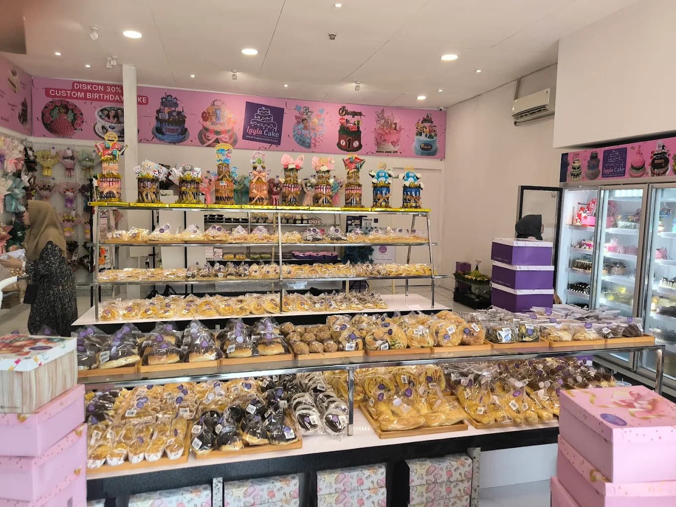Koleksi kue artisanal Layla Cake