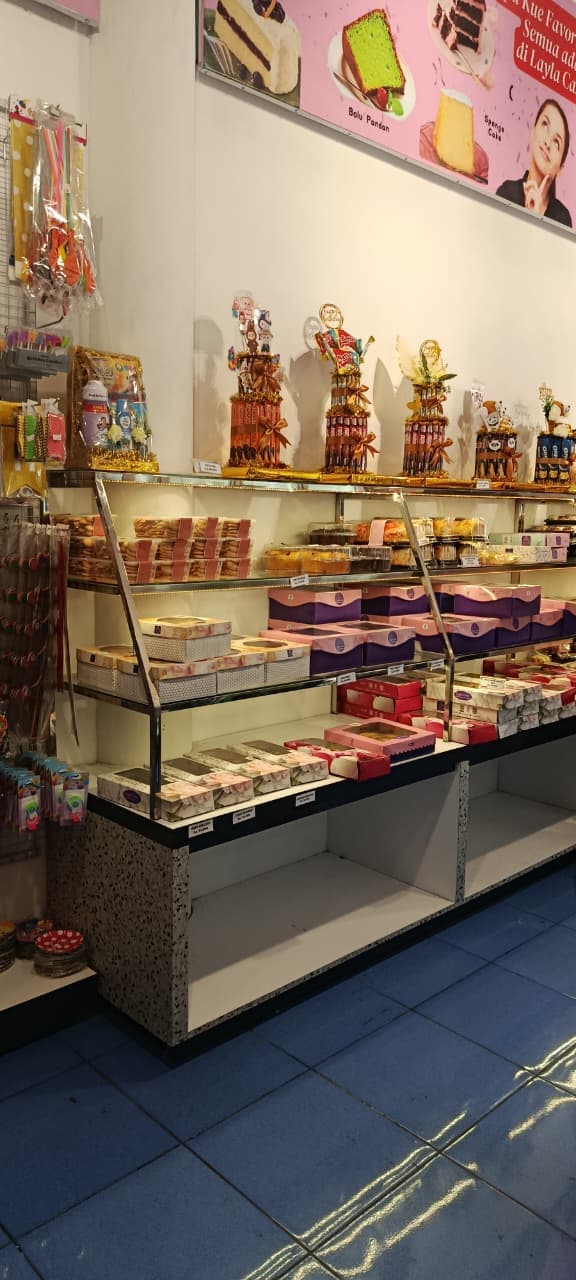 Layla Cake Kemiri outlet